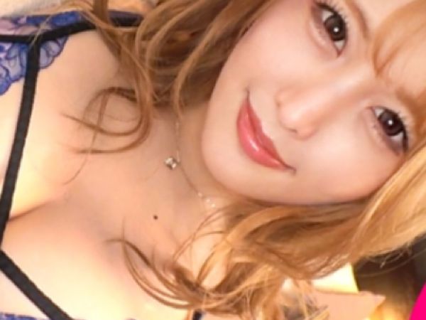 【ど変態三十路お姉さんの淫乱プレイ】『もっと激しくして…』とんでもなくエロいお姉さんが、変態プレイに夢中で、ハメハメしまくり！！ヤバいほど感じまくる姿は必見！♡