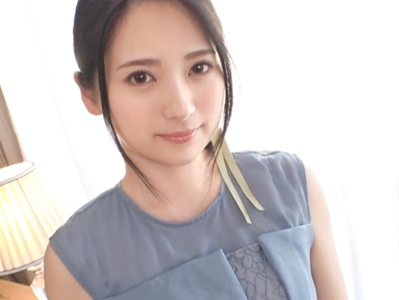 【ナンパ成功！】色白美乳の清楚系女子をゲット！ギンギンのチンコで敏感おマンコを激突き♡ 本能むき出しで感じまくる美少女の淫乱スイッチON！清楚な見た目とのギャップがヤバい！