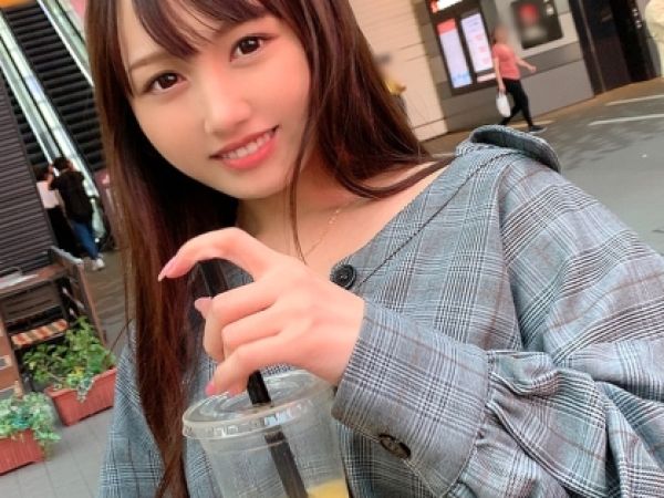 【人妻の危険な火遊び】『旦那じゃ物足りないの…』30代とは思えない美ボディのセレブ妻が、夫以外の男と禁断の情事！Tバックから覗く美尻がエロすぎる！♡