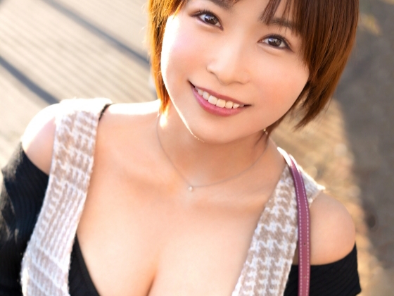 【巨乳ムスメの淫乱モード】『もっと激しくして…♡』エロカワ娘がスケベな衣装で誘惑！巨乳を揺らしながら感じまくり、濃厚セックスでイキ乱れ！最後はおっぱいにザーメンぶっかけで大興奮！！