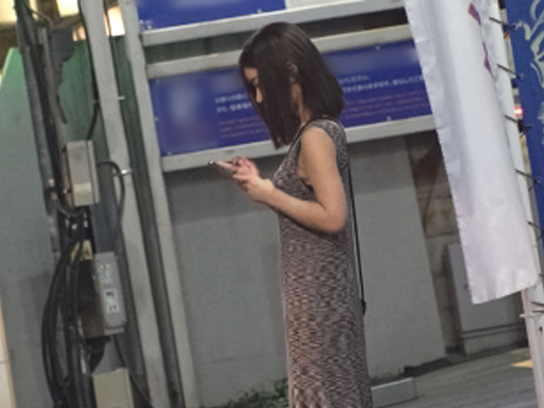 【街角で拾ったエロ美女】『あっ…ダメ…感じちゃう…』超敏感ボディの謎の美女、ちょっとの刺激でマンコびしょ濡れ！セックスのためだけに存在するかのような濃厚なエロさで、激しく絡み合う中出し性交記録♡