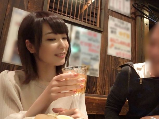 【スレンダーOLの裏の顔】『こんなの初めて…』新宿でナンパした美人OLがホテルで大胆変身！乳首舐めで感じまくり、マ●コびしょ濡れでエロすぎる本性丸出し！！♡
