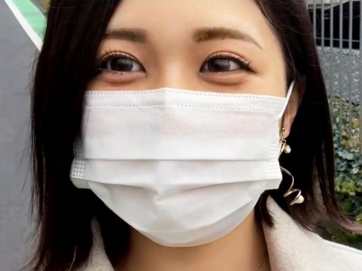 【べっぴん素人娘】『気持ちいい…』スケスケ衣装でローションまみれ！騎乗位で激しくパイスラッシュする姿がエロかわいい♡素人娘の敏感ボディに釘付け！