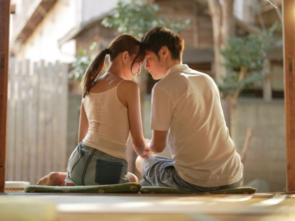 【幼馴染の切ない再会】『覚えてないの…？』田舎で再会した元カノが記憶を失っていても、汗だくの濃厚SEXで失った時間を取り戻す！忘れられない思い出を刻むような、情熱的なエッチに胸キュン必至♡