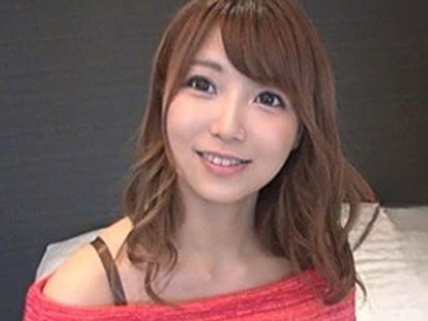 【ヤリマンJDナンパ】エロい女子大生をゲット！フェラで口内射精した後は、本番でチンコ2本を交互にハメまくる！マンコも口も精子まみれで乱れまくる女子大生に興奮必至！♡