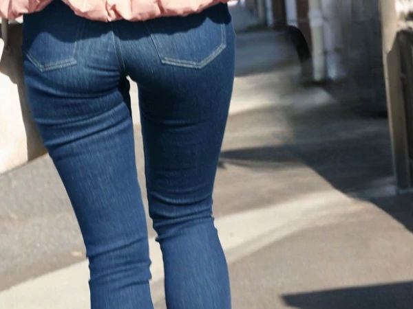 【美脚人妻の不倫】『久しぶりの快感…』37歳スレンダー奥様が、ご無沙汰マ○コで他人チンポを貪る！欲求不満な人妻が、禁断の快楽に溺れる姿がエロすぎる！美脚と色気で男を誘惑する不貞性交♡