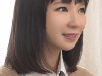 【お嬢様のスク水乱れ騎乗位】ぷりケツお嬢様がスク水姿で大胆に！騎乗位で激しく突かれ、おマンコが気持ち良すぎて乱れまくるエロ可愛い姿に興奮必至！♡