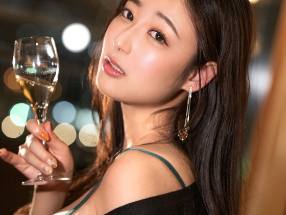 【妖艶お姉さんと禁断の密会】エチエチな大人のデートで欲望爆発！色気たっぷりのお姉さんが、密室で淫らに絡み合い、情熱的なセックスを楽しむ！