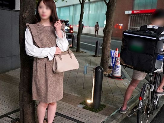 【禁断のラブホ不倫】『誰にも言わないで…』清楚なデカパイ女子アナが他人棒に溺れる！騎乗位で激しく腰を振り、マンコに他人棒を咥え込む姿がエロすぎる！！♡