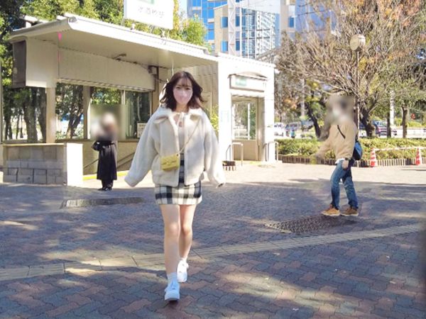 【清楚系女子の裏の顔】『もっと奥まで…』見た目とギャップありすぎ！性欲モンスターがデカチンをジュボジュボフェラでしゃぶり尽くす♡